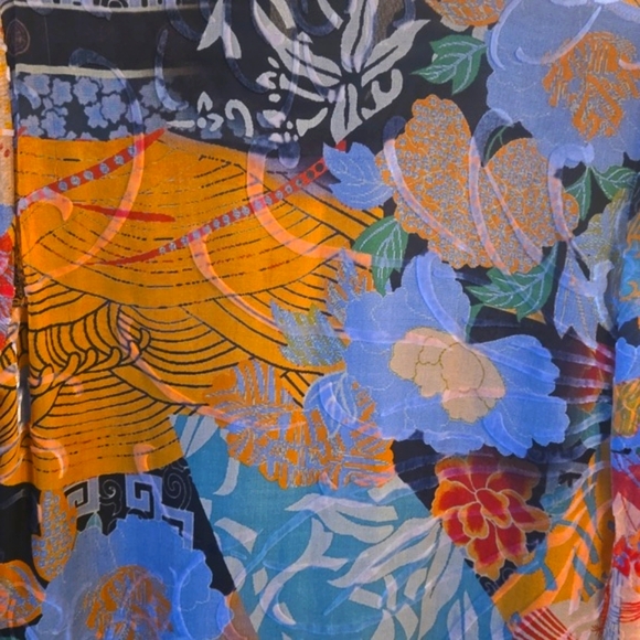 Citron Santa Monica Colorful Floral Silk Top - Picture 7 of 10